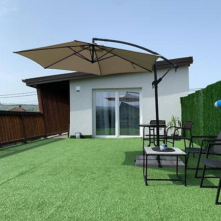 Luxus Cluj Airport Apartments Ngoại thất bức ảnh