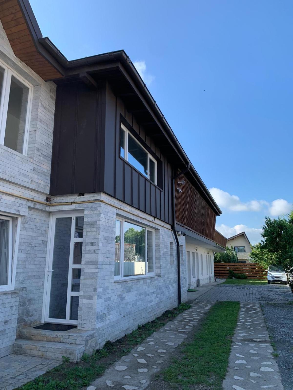 Luxus Cluj Airport Apartments Ngoại thất bức ảnh
