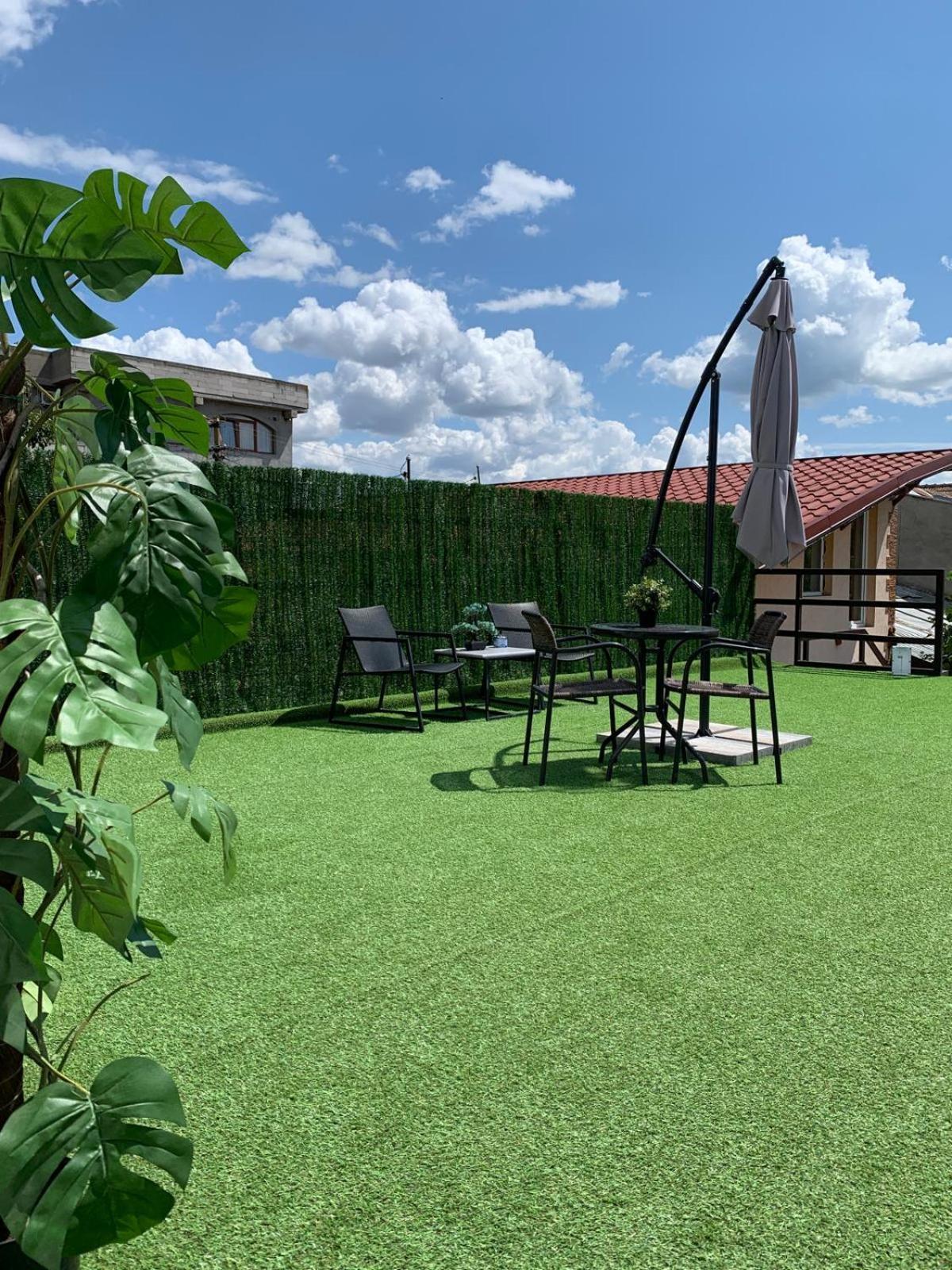 Luxus Cluj Airport Apartments Ngoại thất bức ảnh